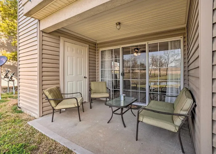 Resort Condo With Pool About 3 Mi To Branson Landing!